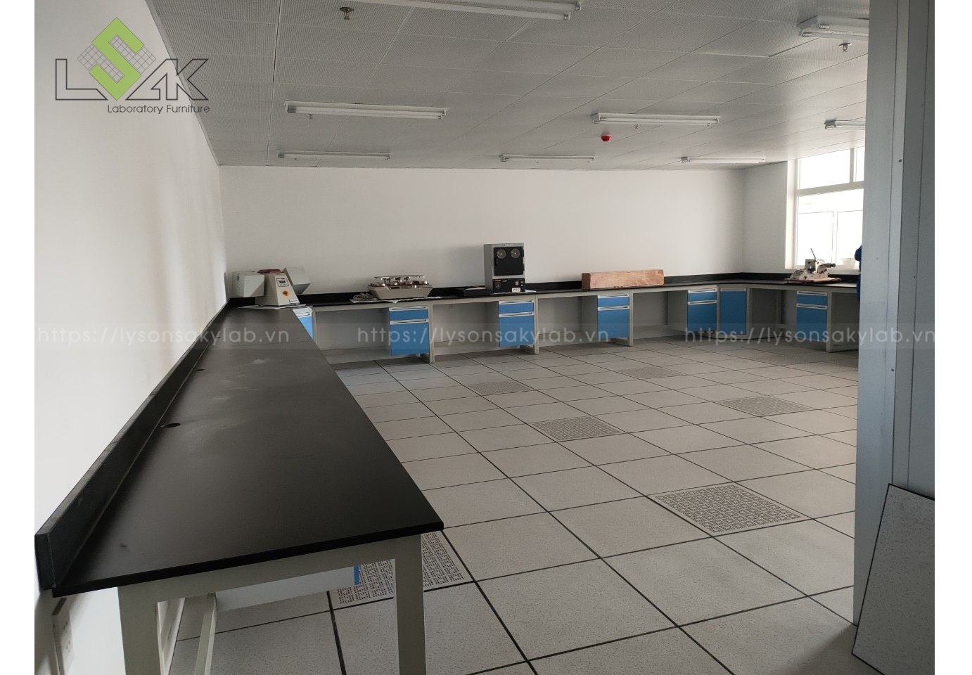 Bàn giao nội thất phòng lab Nhà Máy Dệt Nhuộm Công Ty TNHH Tân Mahang Việt Nam