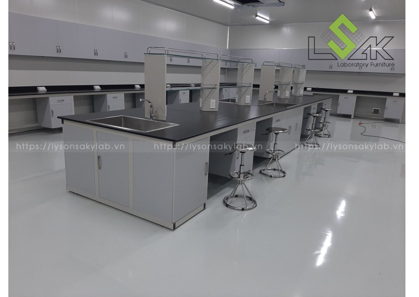 bàn thí nghiệm trại bò giống, bàn thí nghiệm lab công nghệ sinh học, bàn thao tác phòng lab vi sinh