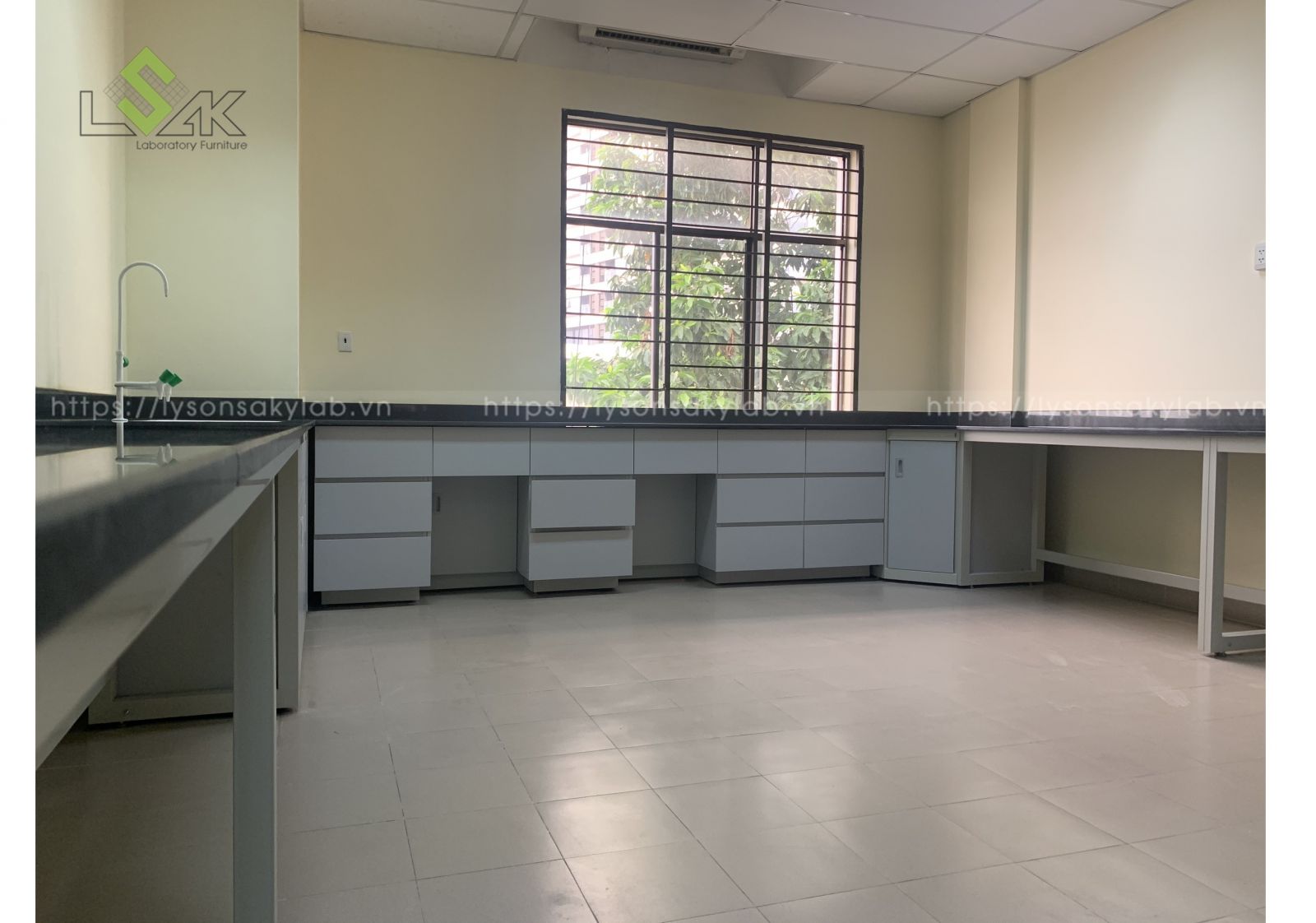 Thi Công Bàn Thí Nghiệm Đại Học Bách Khoa Thành Phố Hồ Chí Minh