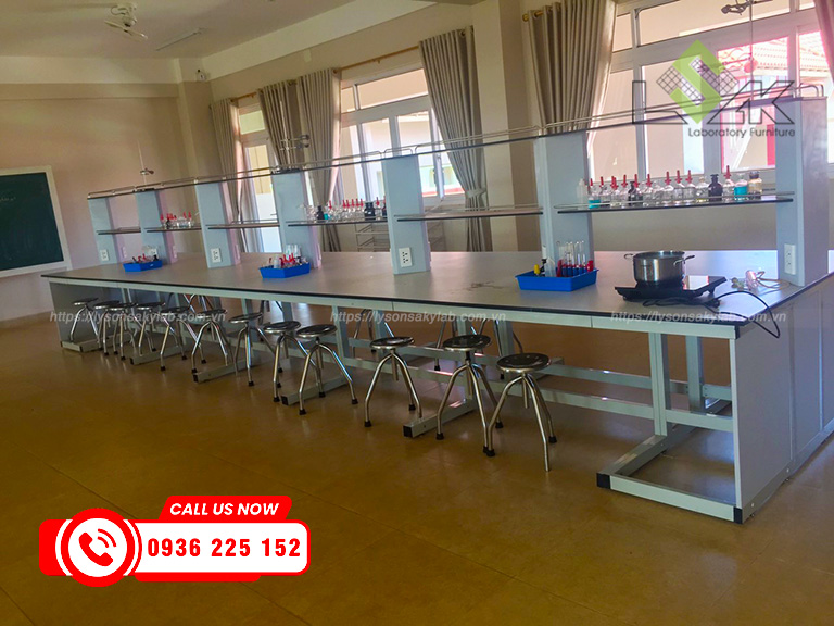 Dự án thi công nội thất phòng thí nghiệm cho Trường TH – THCS – THPT Hoàng Việt